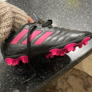 Soccer cleats